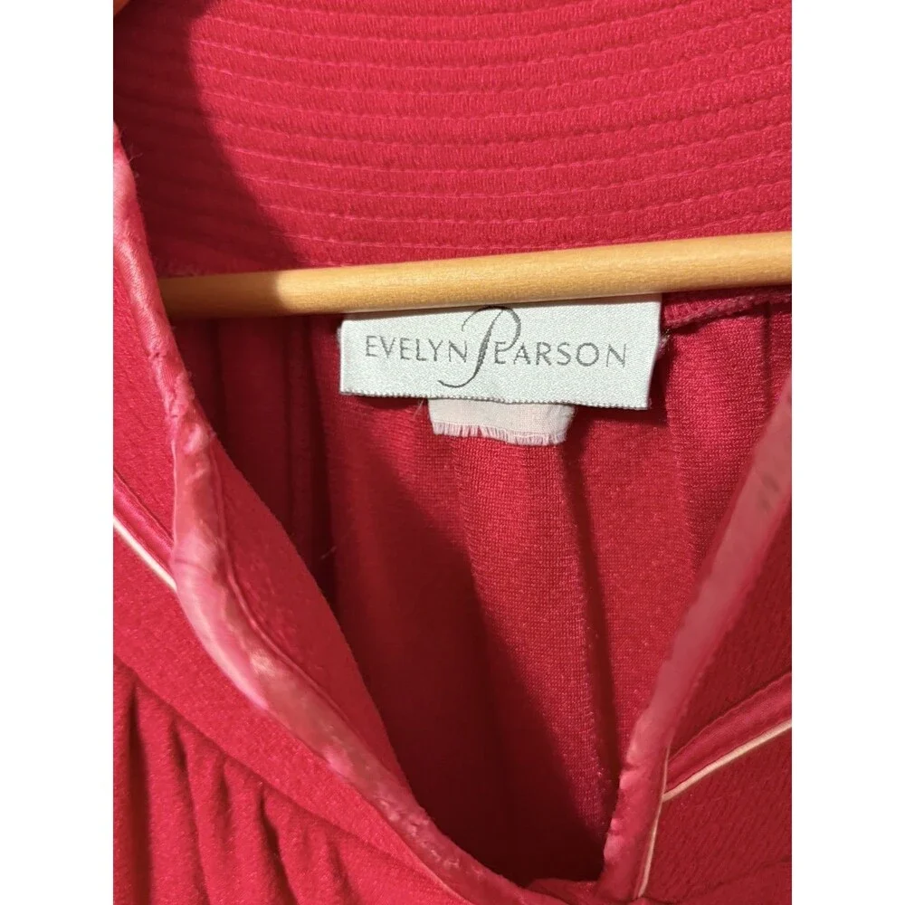 Evelyn Pearson wrap yourself